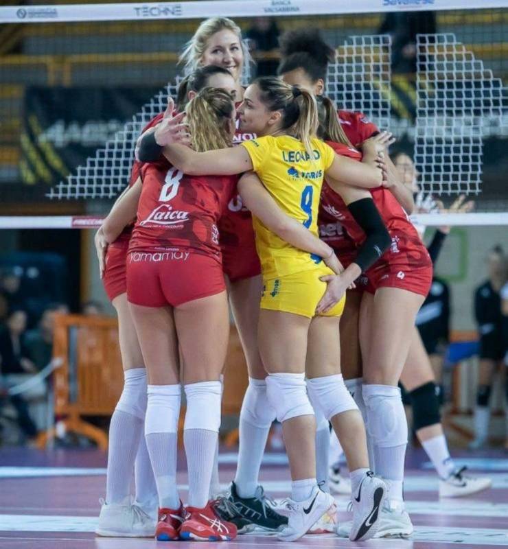 Girls Wanna Have Some Fun