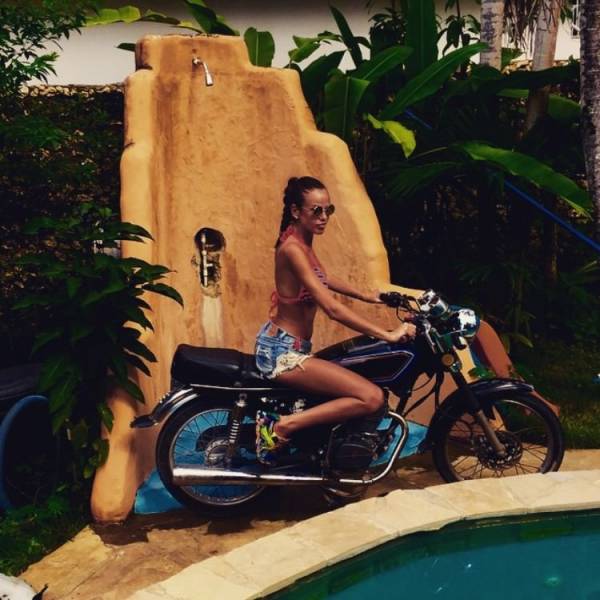 Girls Who Love Bikes
