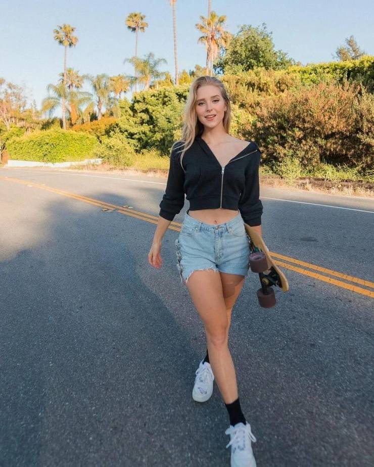 Hot Girls In Tight Jeans