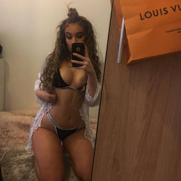 These Selfies Are Real Spicy!