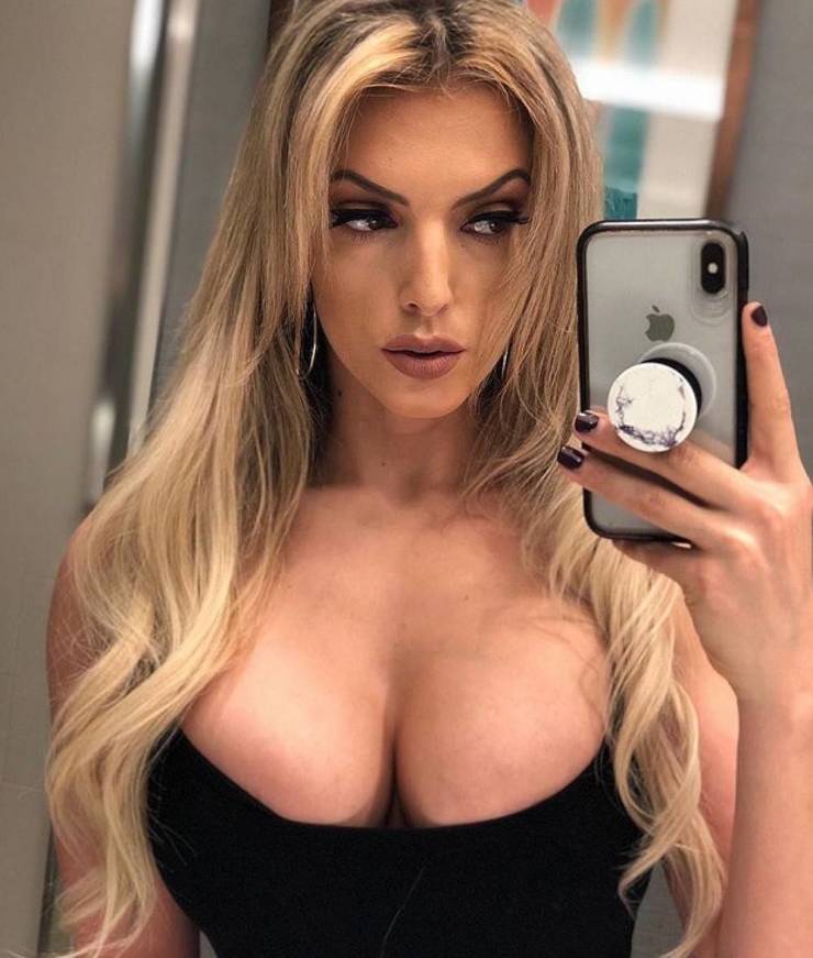 These Selfies Are Real Spicy!