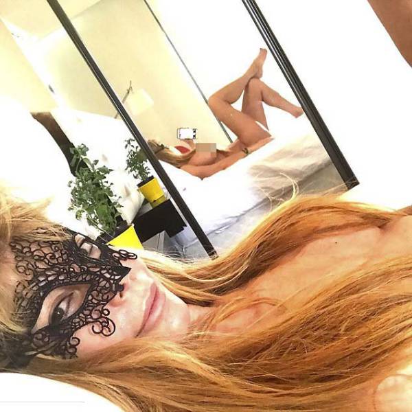 The Naked Body Of This 64-Year-Old Actress Surely Looks Impressive, But Is It Real?