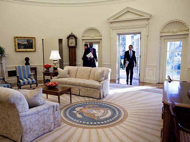 That’s How American Presidents Move Into Their New (White) House