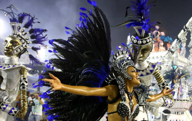 Rio De Janeiro Carnival Is As HOT As It Always Is!