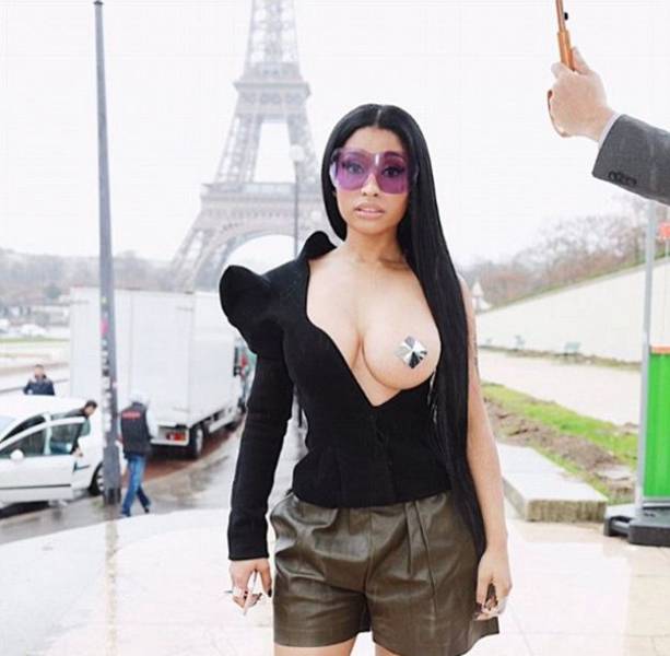Nicki Minaj Has Her Own, Very Liberal, Understanding Of Fashion