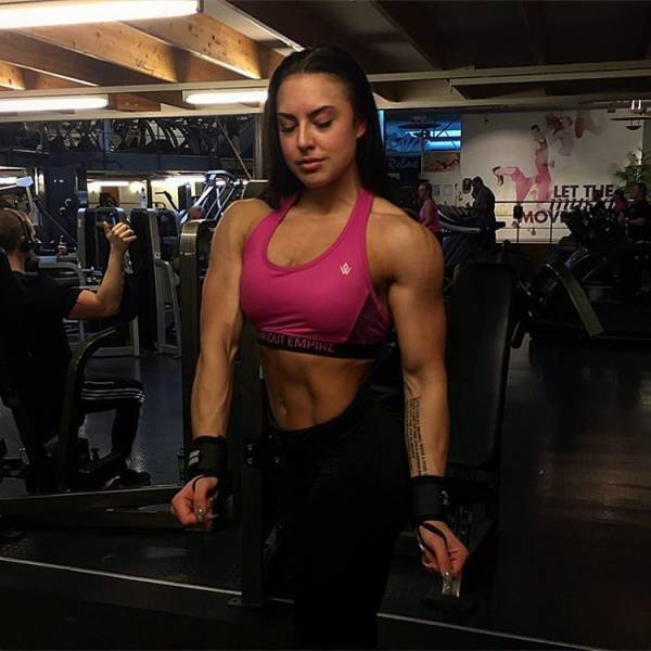 These Girls Will Become Men Soon If They Won’t Quit That Gym-Ratting