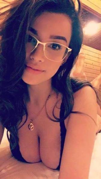 Girls Who Show How Sexy Glasses Can Be