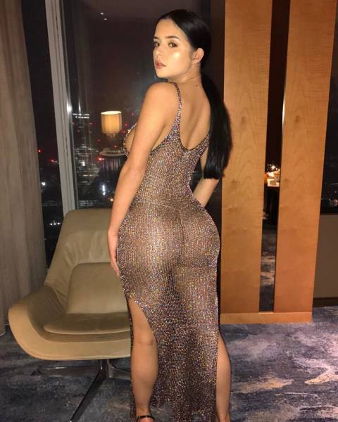 Skin-tight Dresses Are a Stunning Invention