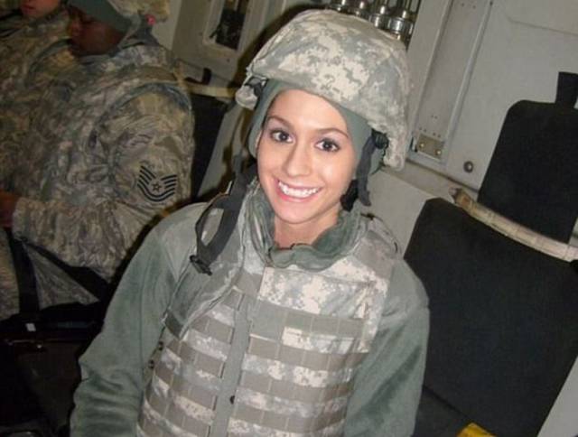 Why Did This Gorgeous Lady Join The Air Force In The First Place?!