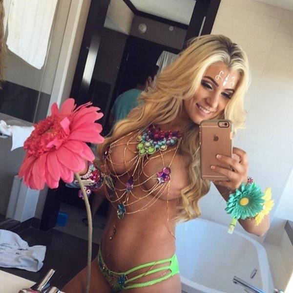 Raver Girls Will Show You Where It’s Really Hot!