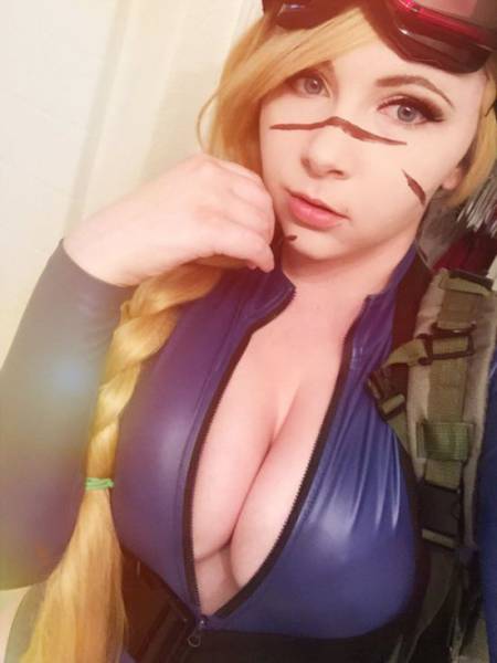 The Sexy Cosplay Girls of Every Nerds Fantasy