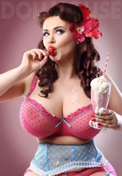 Burlesque Girls Is Exactly Why We Love Pin-Up!