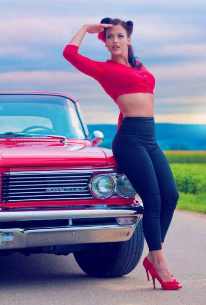 This Model Has Made Pin-Up Real Again!