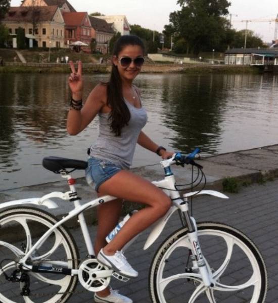 Girls And Bikes: Can It Get Any Hotter?