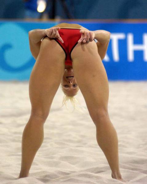 Women’s Beach Volleyball Is The Best Sports Out There!