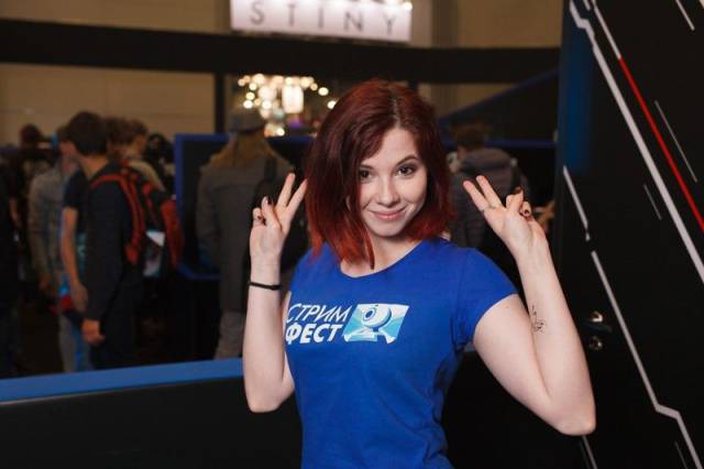 Russian Gaming Festival Has Some Pretty Hot Gamer Girls