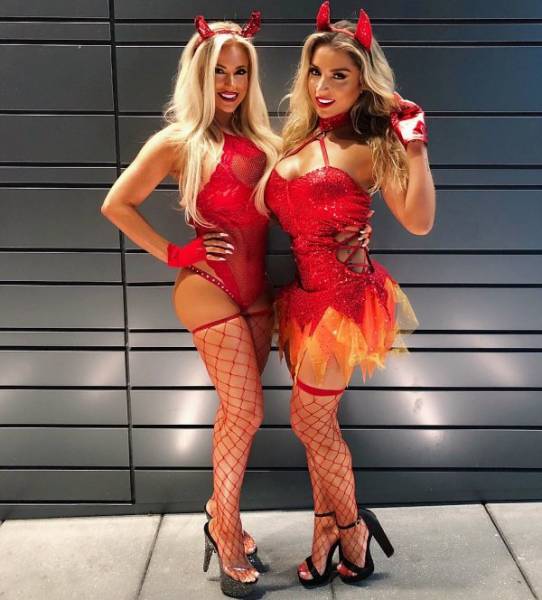 Halloween Brings Us Some Top-Notch Sexy Costumes!