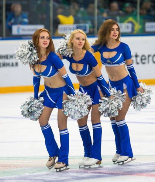 Cheerleaders Are The Reason Why They Love Ice Hockey In Russia