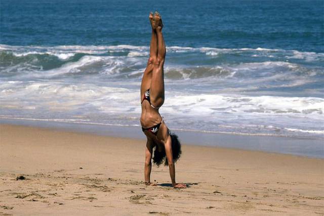 Chilean Beaches Were Hot In 1980s As Well!