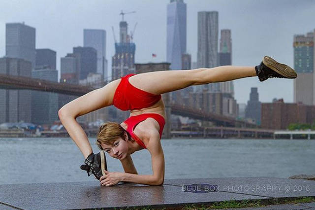 This American Contortionist Girl Is Ultra-Flexible!