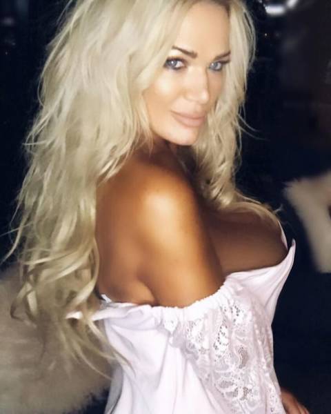 This 47-Year Old Grandmother Is About To Win The Miss Maxim Award