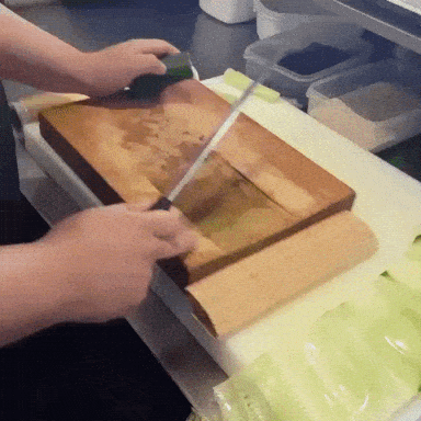 Watching Sharp Knives Cutting Stuff Is Incredibly Satisfying!