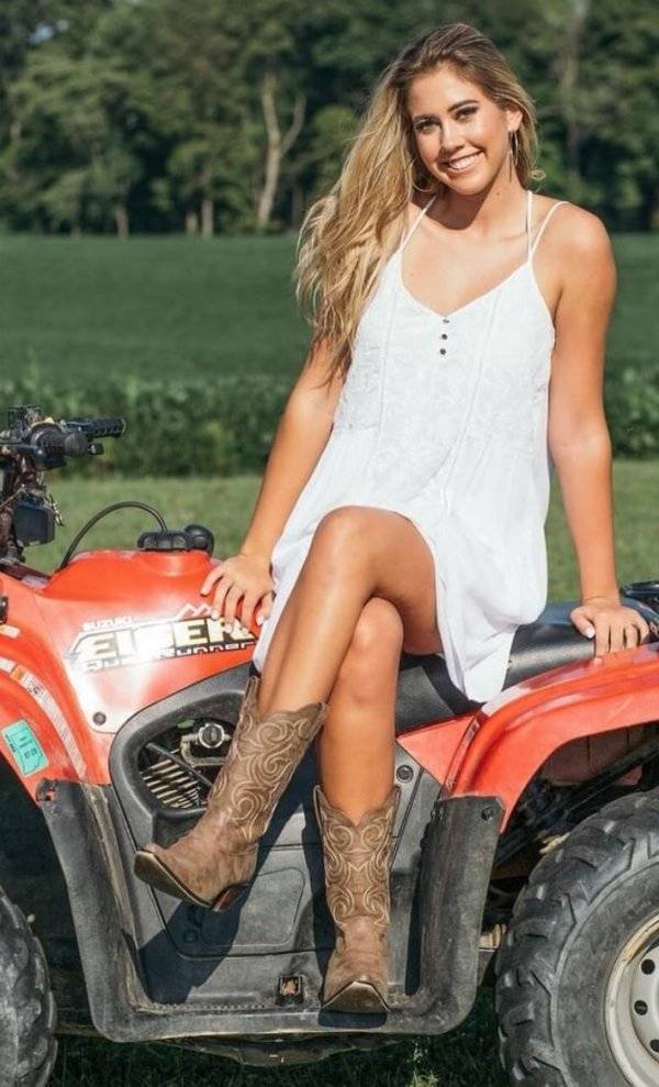 Country Girls Coming In Hot