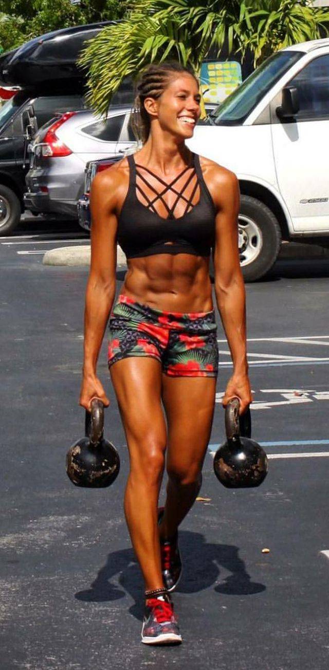 Fit Girls That Are Almost Too Hot to Handle