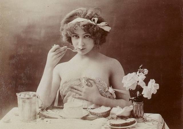 How Erotica Looked Like 100 Years Ago