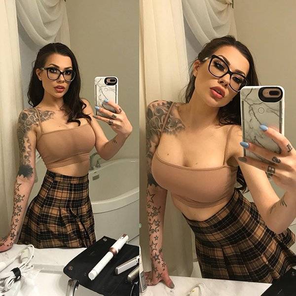 Vera Bambi Is An Expert On Sexy Cosplay