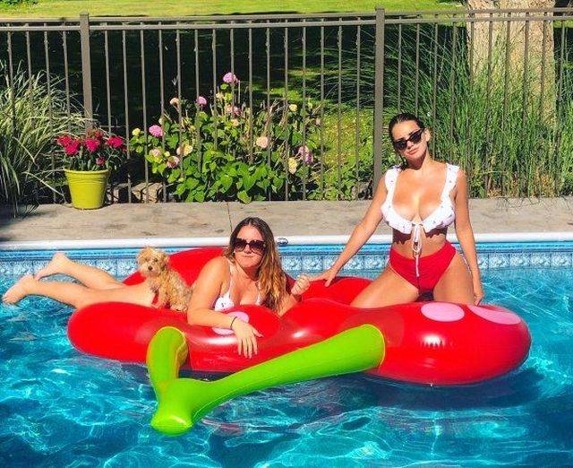 Girls Invite You To Join Them In The Pool