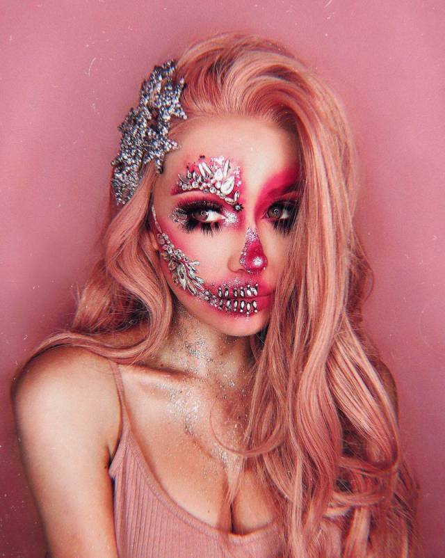 This Lithuanian Girl Has Perfected Her Scary Makeup Skills!