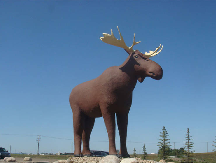 Canada Just Can’t Tolerate Norway Having The Tallest Moose Statue In The World