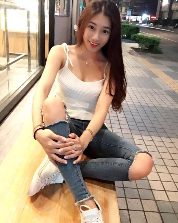 Take A Look At Taiwan S Hottest Teacher 20 Pics