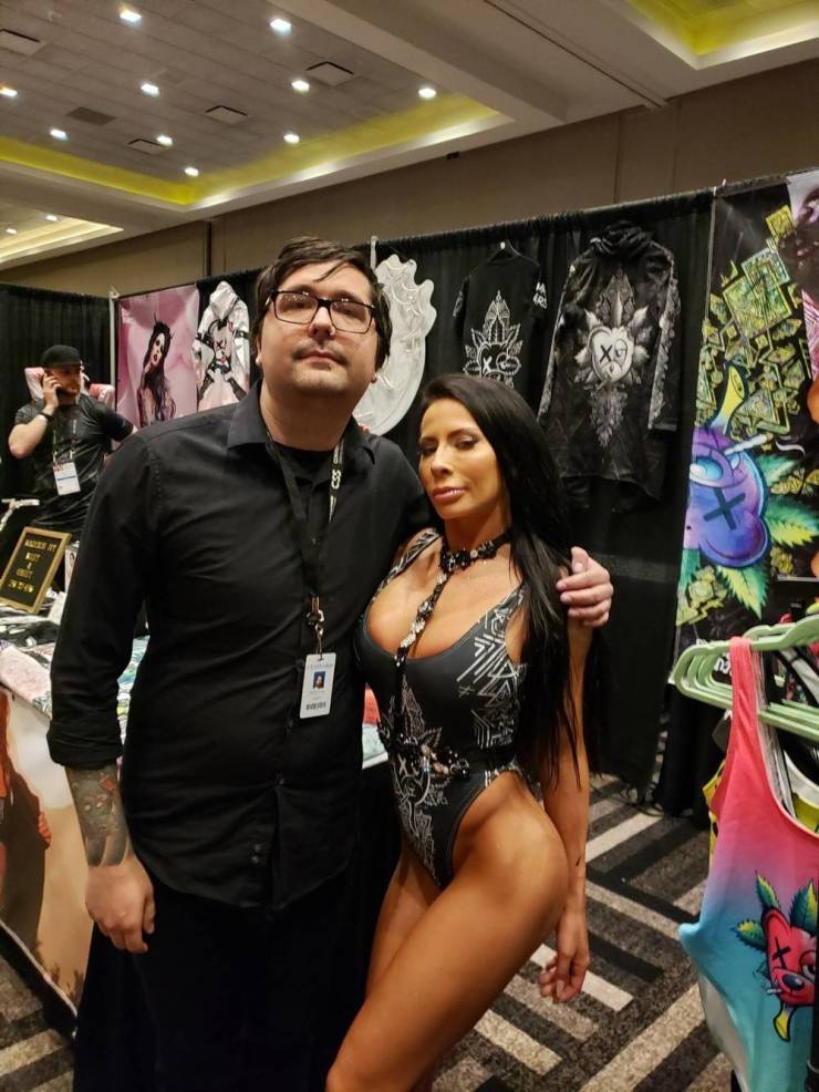 Spiciest Photos From AVN Adult Entertainment Expo 2020