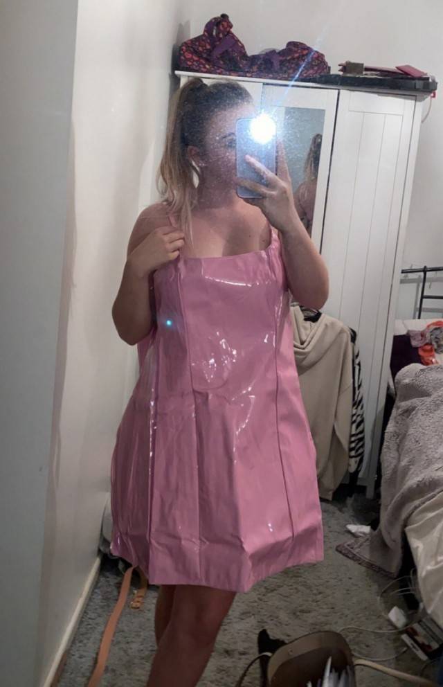 Girl Orders A Pink Latex Dress, Gets A Wrinkled Bin Bag