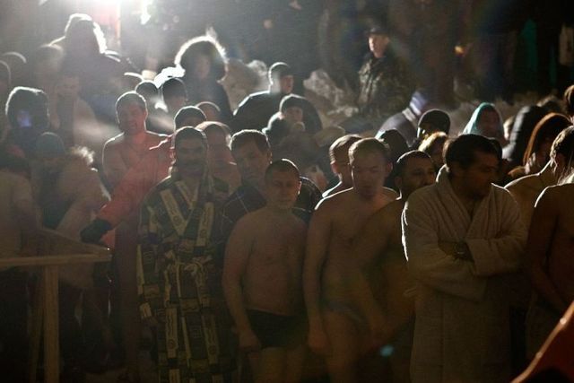 The feast of the Baptism of the Lord in Russia (17 pics)