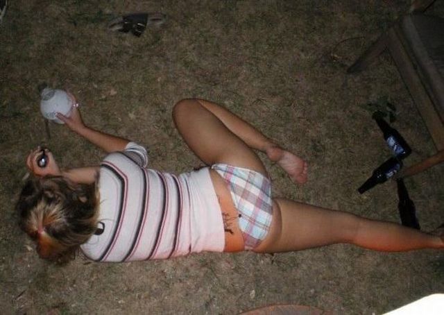 Girls on Friday and Saturday (21 pics)