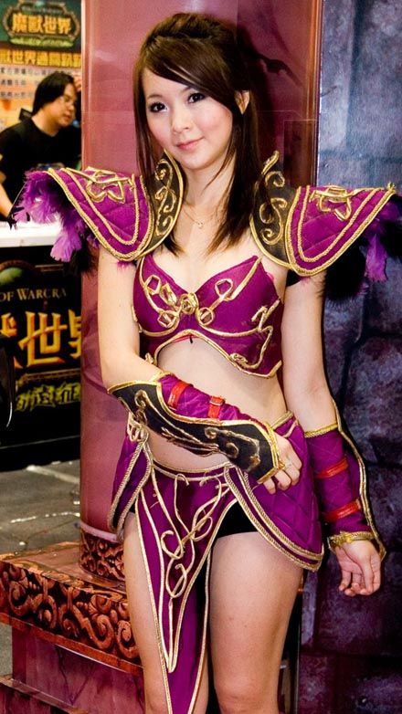 World of Warcraft and girls! (15 pics)