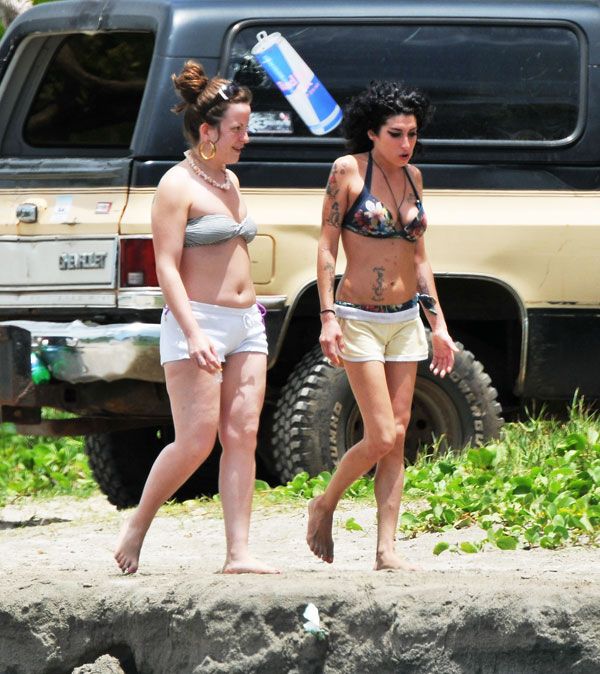 Amy Winehouse and her bikini of the day (12 pics)