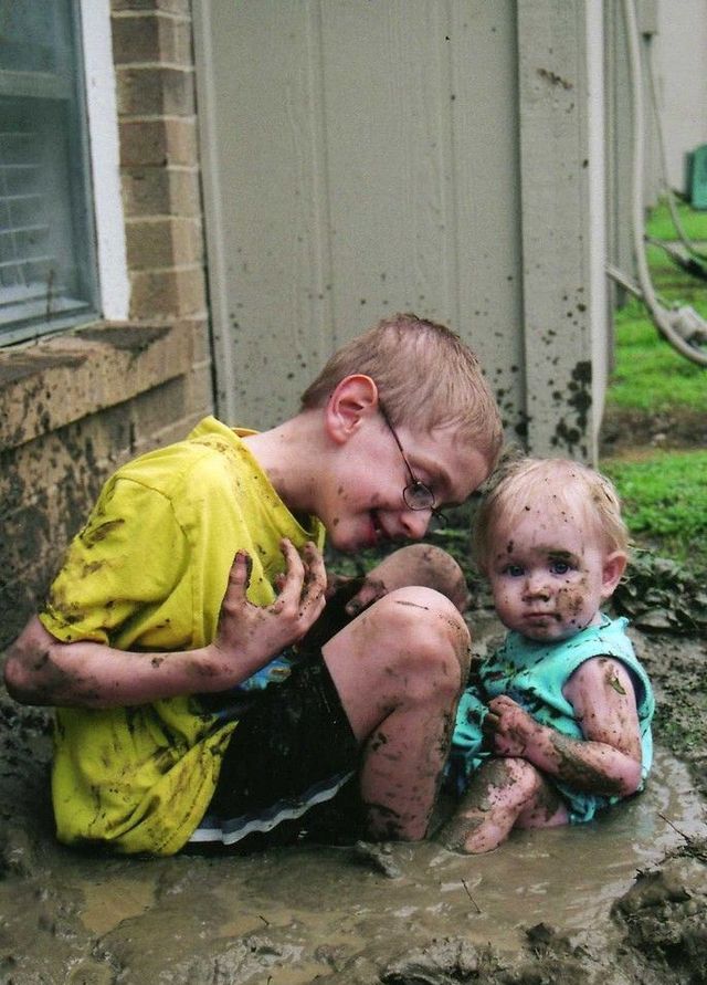 Dirty children (16 pics)
