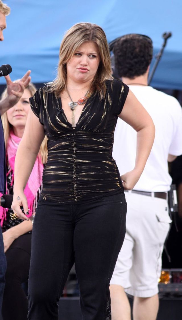 Kelly Clarkson got fat (11 pics) .