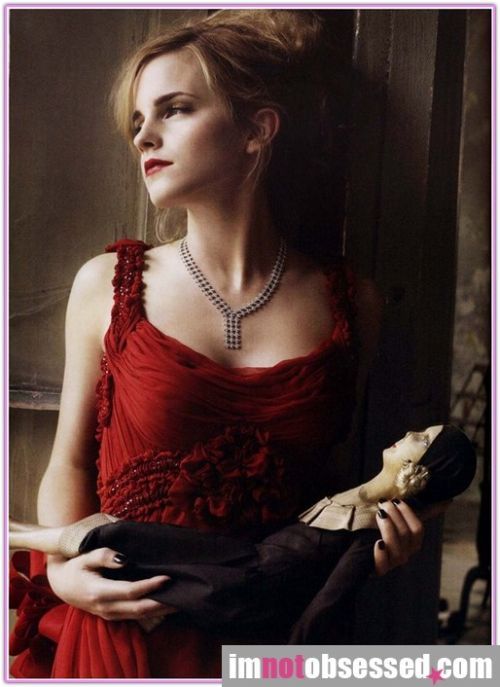 Emma Watson in Vogue magazine (9 pics)
