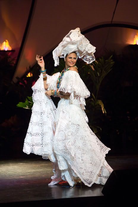 National costumes at Miss Universe 2009 (50 pics)