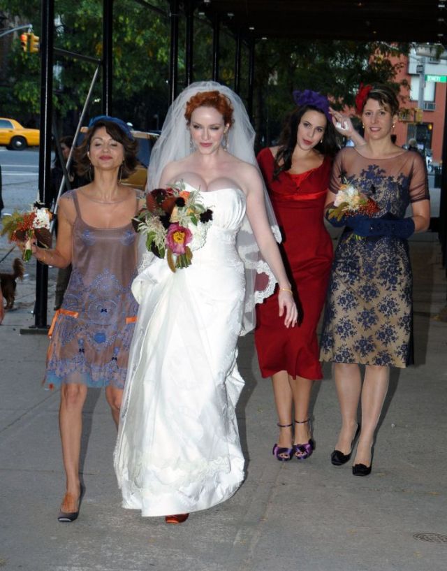 Christina Hendricks getting married (10 pics)