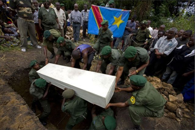 Life, death and money of mafia in the Congo (58 pics)