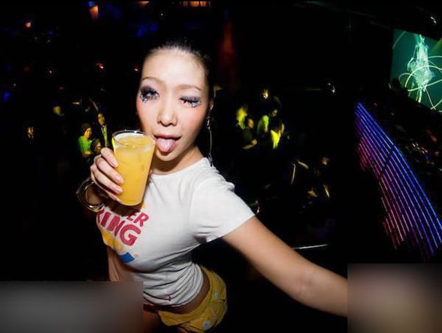 How Japanese Youth Partying (30 pics)