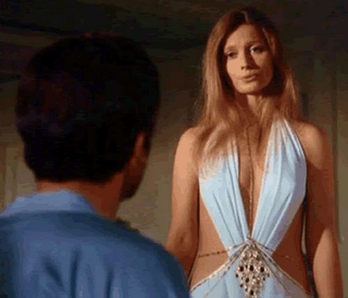 Girls That James Bond Had Sex With (25 pics)