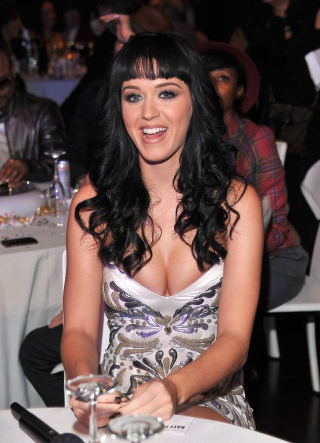 Katy Perry Is Always Amusing (12 pics)