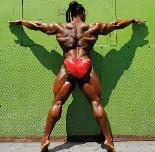 Bodybuilders (90 pics)